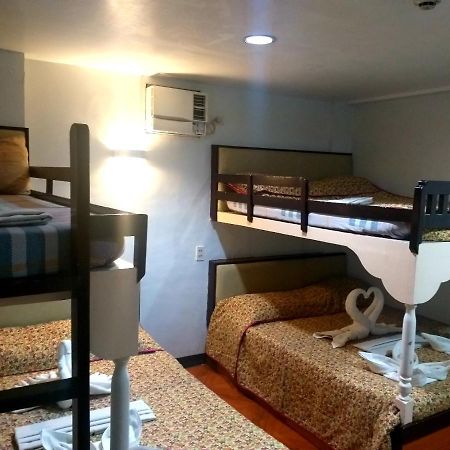 Sola Eleganza Apartelle Quezon City Exteriör bild