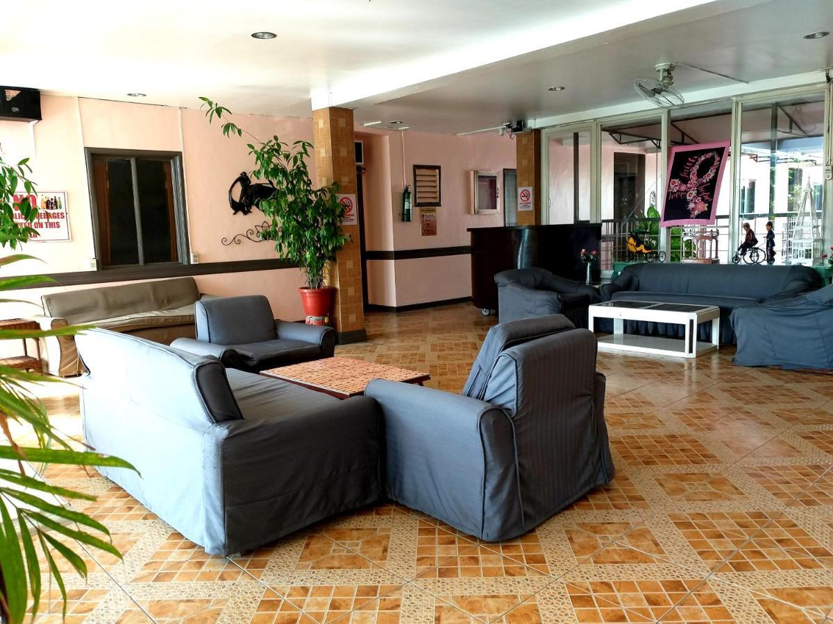 Sola Eleganza Apartelle Quezon City Exteriör bild