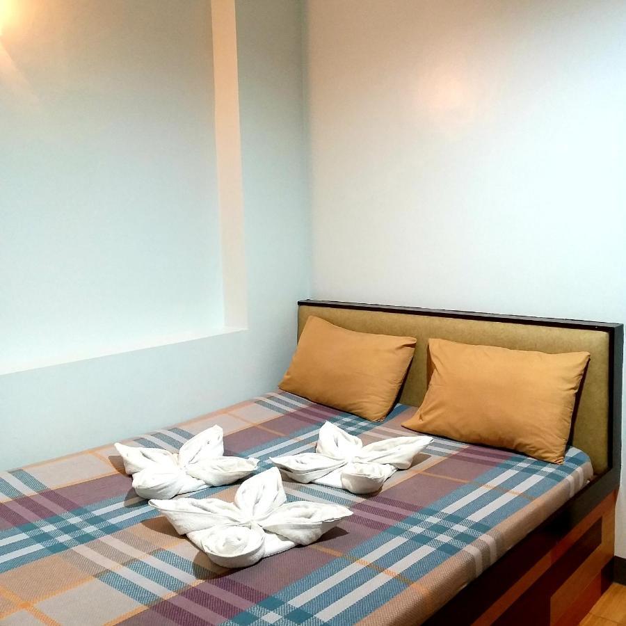Sola Eleganza Apartelle Quezon City Exteriör bild