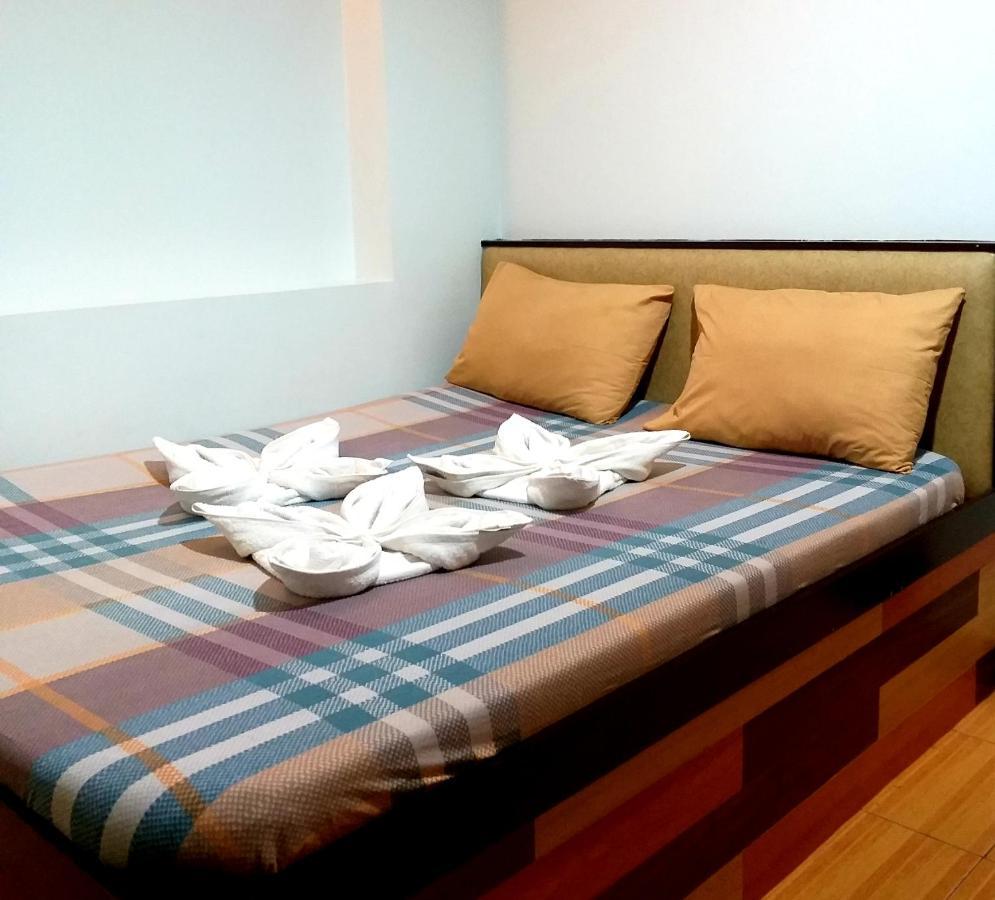 Sola Eleganza Apartelle Quezon City Exteriör bild
